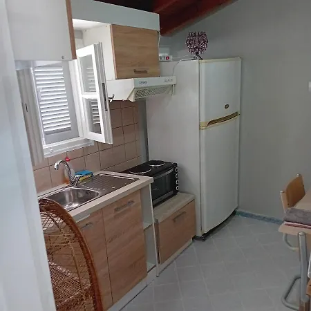 Apartment In - Evoia Amarynthos