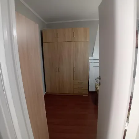 In - Evoia Amárinthosz